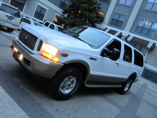 Ford : Excursion CUSTOMiZED!