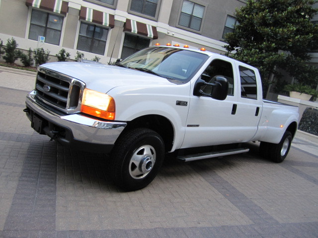 Ford : F-350 85K MILES!