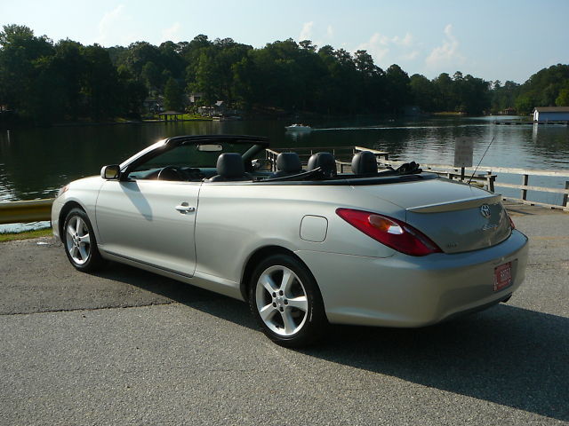 Image 1 of 2006 Toyota Solara SLE…