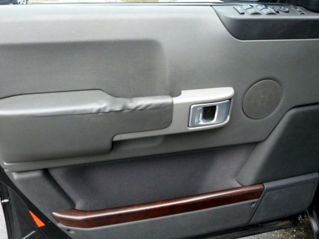 Image 1 of SUV 4.4L NAV Air Conditioning…
