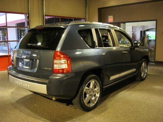 Image 10 of 4X4 4dr Limi SUV 2.4L…
