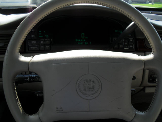 Image 1 of Base 4.6L 4-Speed Automatic…