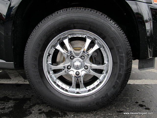 Image 10 of LS SUV 3.4L CD Traction…