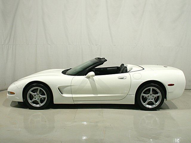 Image 2 of Convertible 5.7L White…