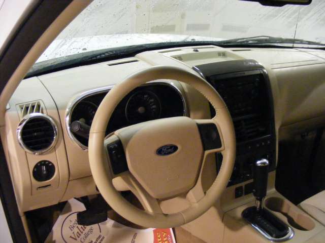 Image 1 of XLT SUV 4.6L CD 6-Speed…