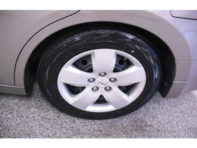 Image 1 of 2.5L Front Wheel Drive…