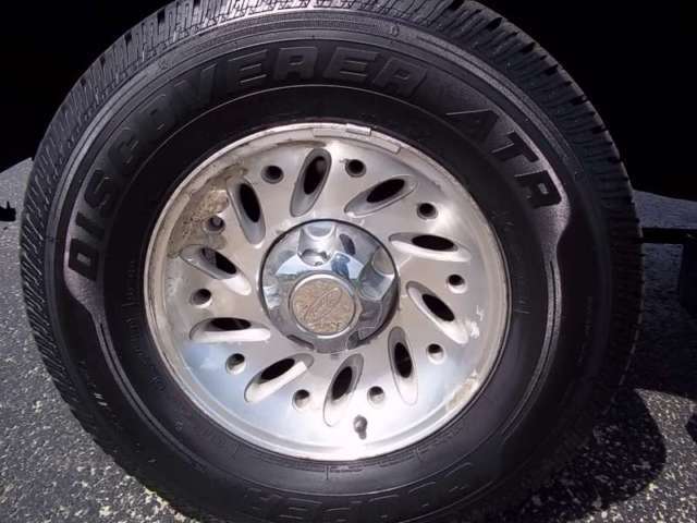 Image 2 of XLS SUV 4.0L 4X4 Tires…