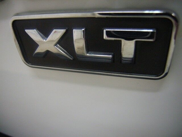 Image 2 of XLT 4.6L 232 horsepower…