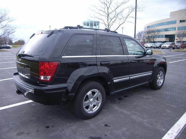 Image 2 of Limited SUV 4.7L CD…