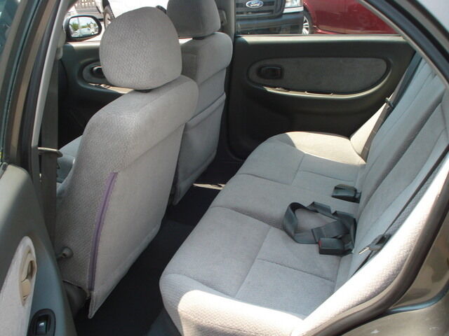 Image 1 of 1.8L Child Safety Rear…