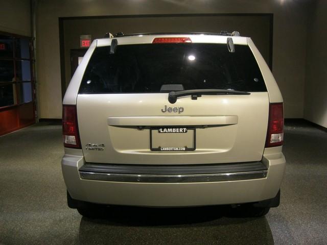 Image 10 of 4X4 4dr Limi SUV 4.7L…
