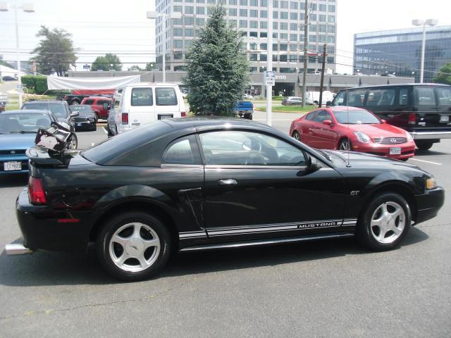Image 11 of 2001 Ford Mustang Coupe…