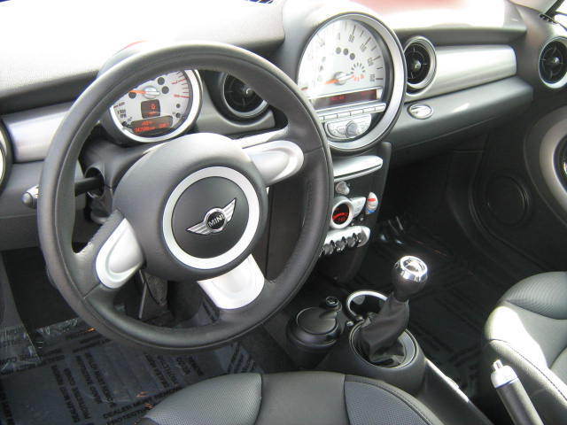 Image 2 of Manual Coupe 1.6L CD…