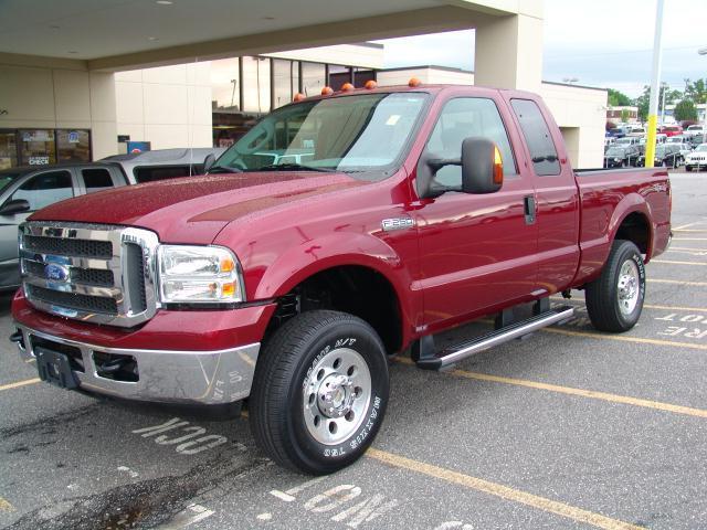 Image 11 of 05 FORD F-250 4WD 4DR…