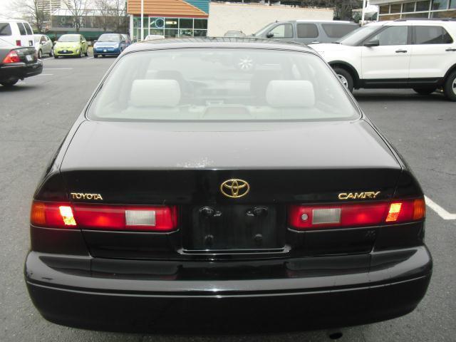 Image 2 of 1998 Toyota Camry LE…