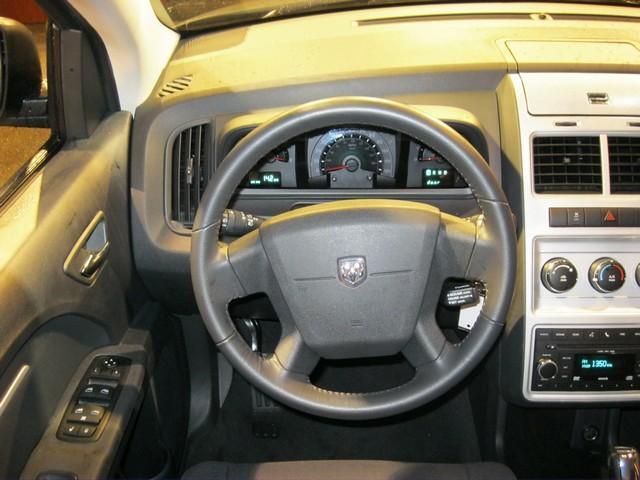 Image 1 of FWD 4dr SXT SUV 3.5L…