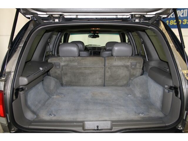 Image 10 of 4dr 4X4 4.3L Sunroof…