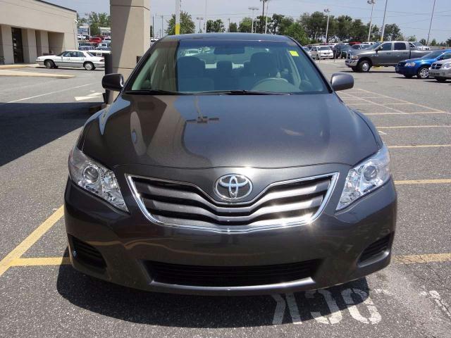 Image 12 of 11 TOYOTA CAMRY LE V6…