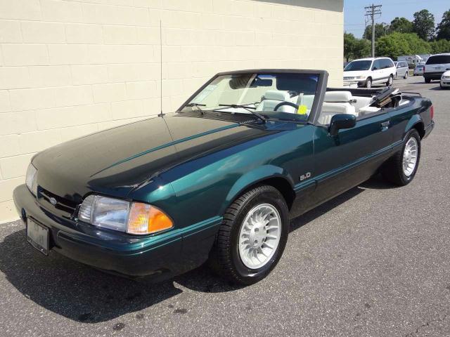 Image 11 of 90 FORD MUSTANG CONVERTIBLE…
