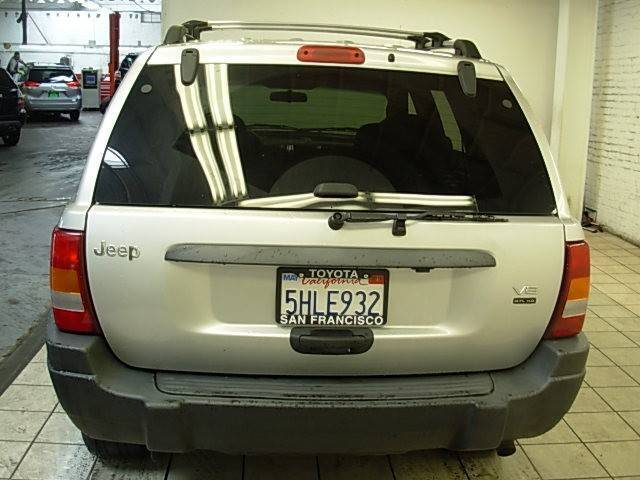 Image 2 of Laredo SUV 4.7L CD Rear…