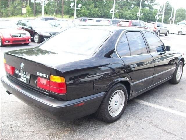 Image 10 of 1993 BMW 525i Sedan…