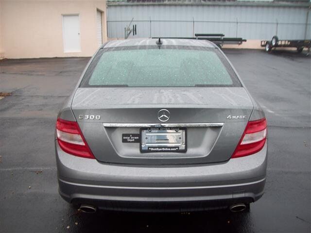 Image 11 of 2010 MB C300 4Matic…