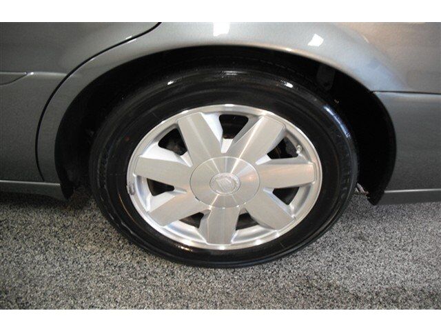 Image 2 of DTS 4.6L CD Front Wheel…