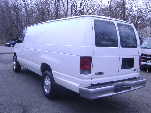 Image 2 of 2006 FORD E350 DIESEL…