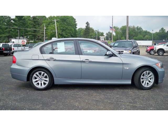 Image 5 of 328xi 3.0L CD AWD Traction…