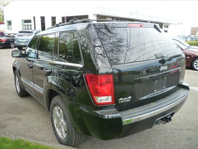 Image 13 of Limited SUV 5.7L CD…