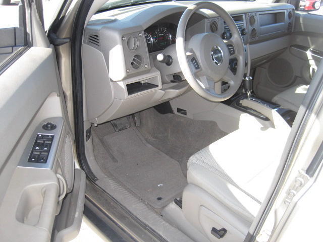 Image 11 of 4dr 4X4 SUV 3.7L CD…