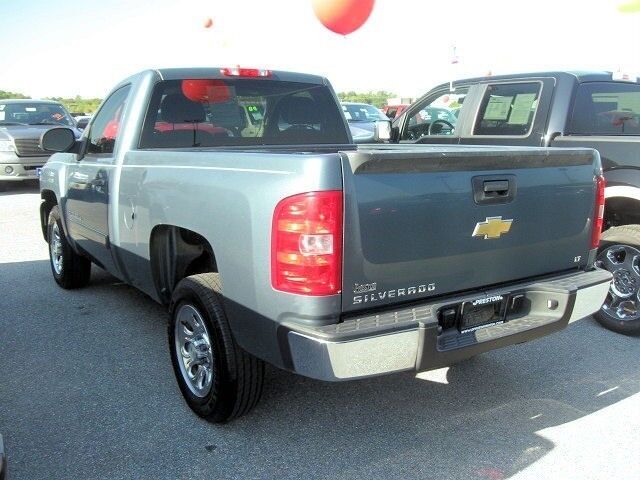 Image 13 of Work Truck 4.8L CD Rear…