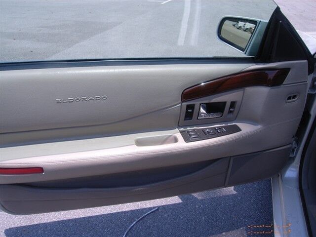 Image 3 of ESC Coupe 4.6L 2 Doors…