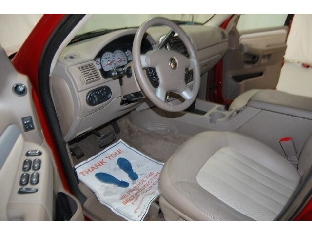 Image 4 of - SUV 4.6L Leather CD…