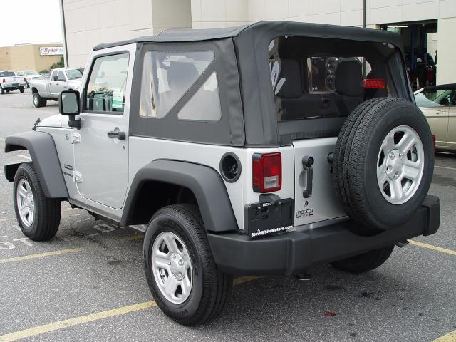Image 12 of 11 JEEP WRANGLER 4WD…