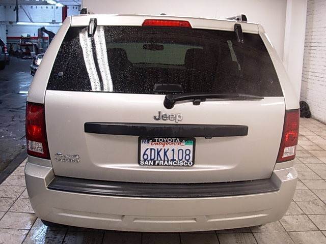 Image 2 of Laredo SUV 3.7L CD 4X4…