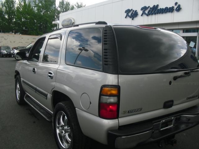 Image 11 of 2004 Chevrolet Tahoe…