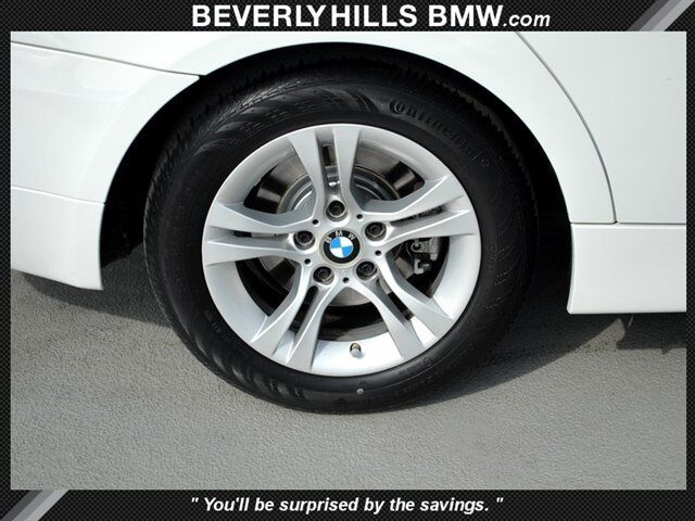 Image 5 of 328i Certified 3.0L…