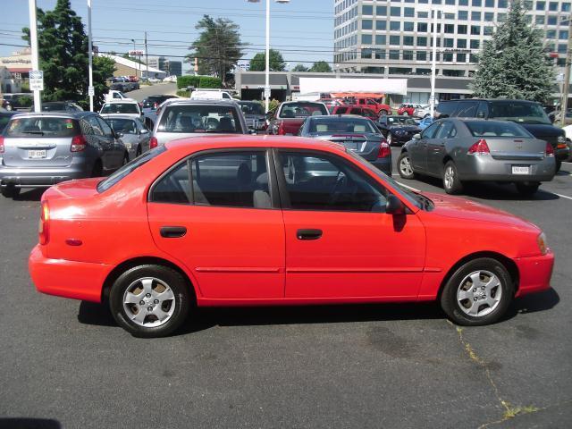 Image 13 of 2002 Hyundai Accent…