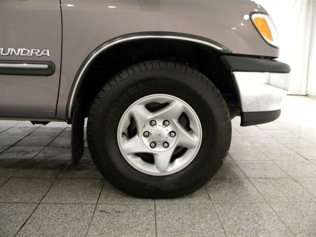 Image 6 of SR5 4.7L Rear Wheel…