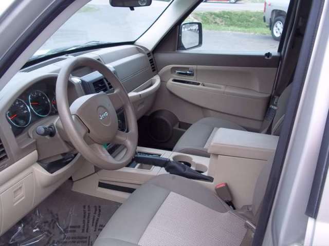 Image 4 of SUV 3.7L CD 4X4 Power…