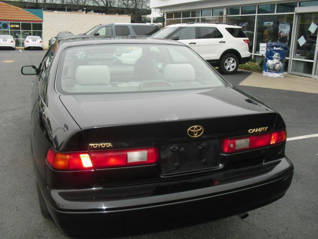 Image 4 of 1998 Toyota Camry LE…