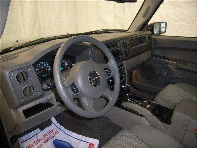 Image 14 of SUV 4.7L CD 4X4 Rear…