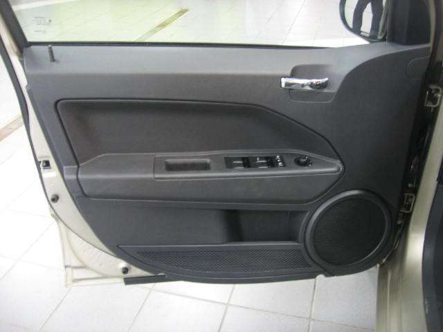Image 14 of SXT Hatchback 2.0L CD…