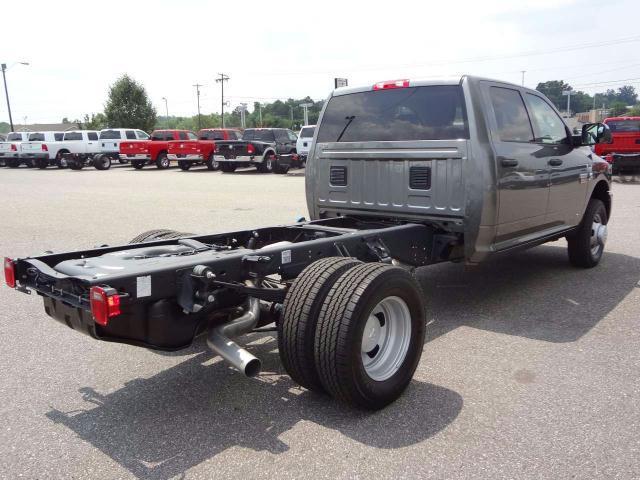 Image 12 of 11 RAM 3500 4WD 4DR…
