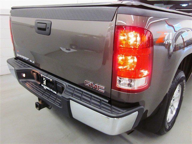 Image 11 of SLE2 5.3L CD 4X4 Front…