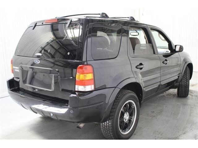 Image 5 of 03 FORD ESCAPE LIMITED…