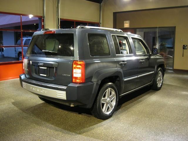 Image 13 of 4X4 4dr Limi SUV 2.4L…