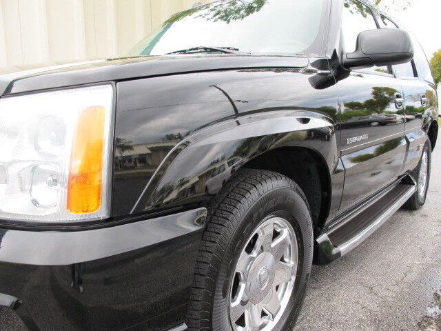 Image 6 of 04 LOADED ESCALADE..1-OWNER…