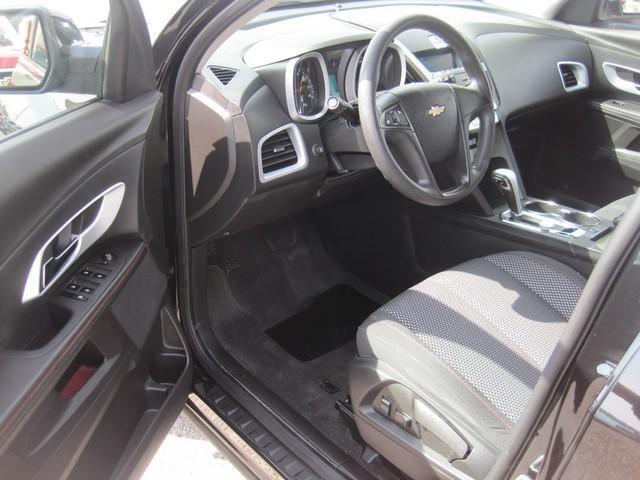 Image 14 of AWD 4dr LT w SUV 2.4L…